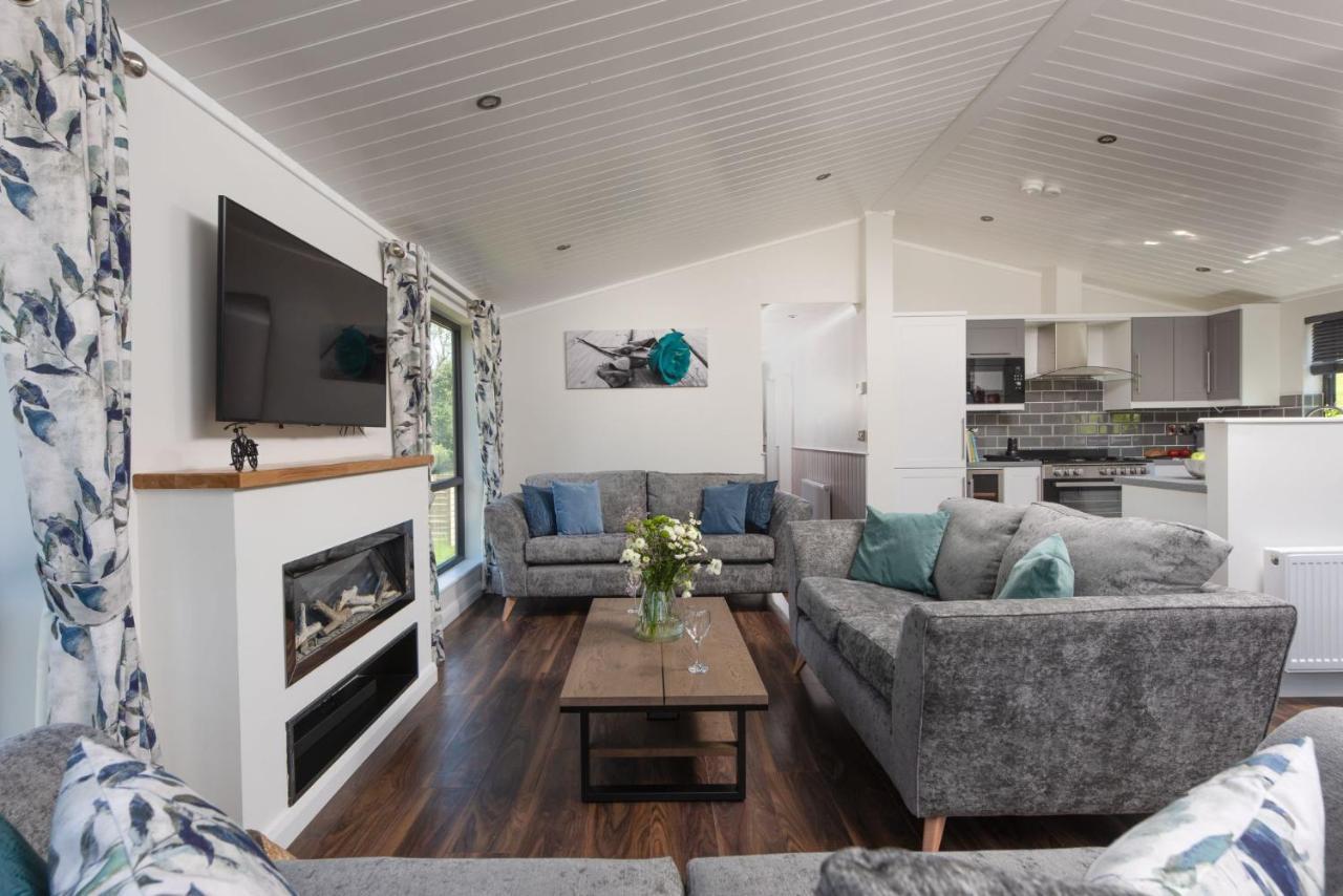 Lilac Lodge, 22 Roadford Lake Lodges Lifton Esterno foto