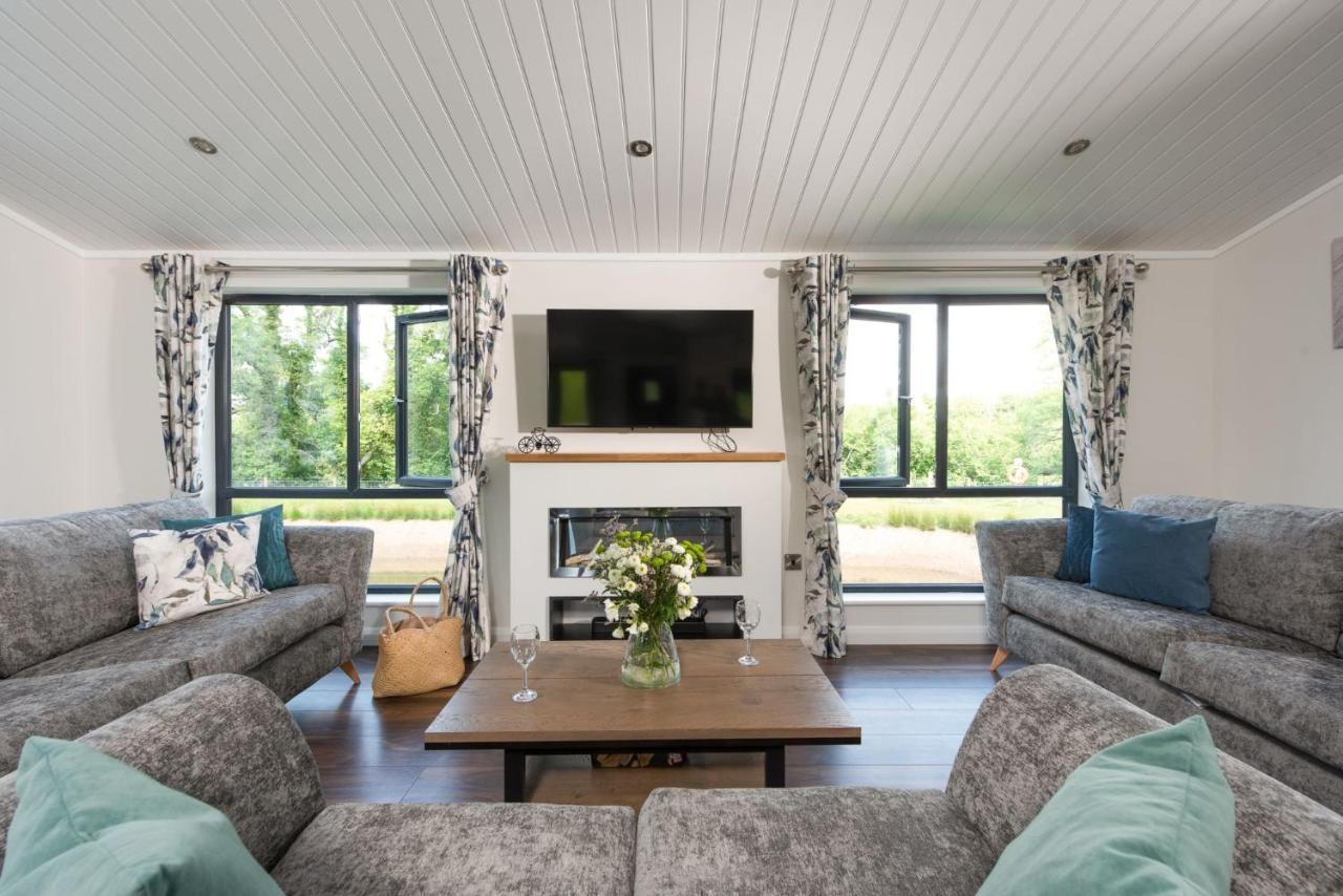 Lilac Lodge, 22 Roadford Lake Lodges Lifton Esterno foto