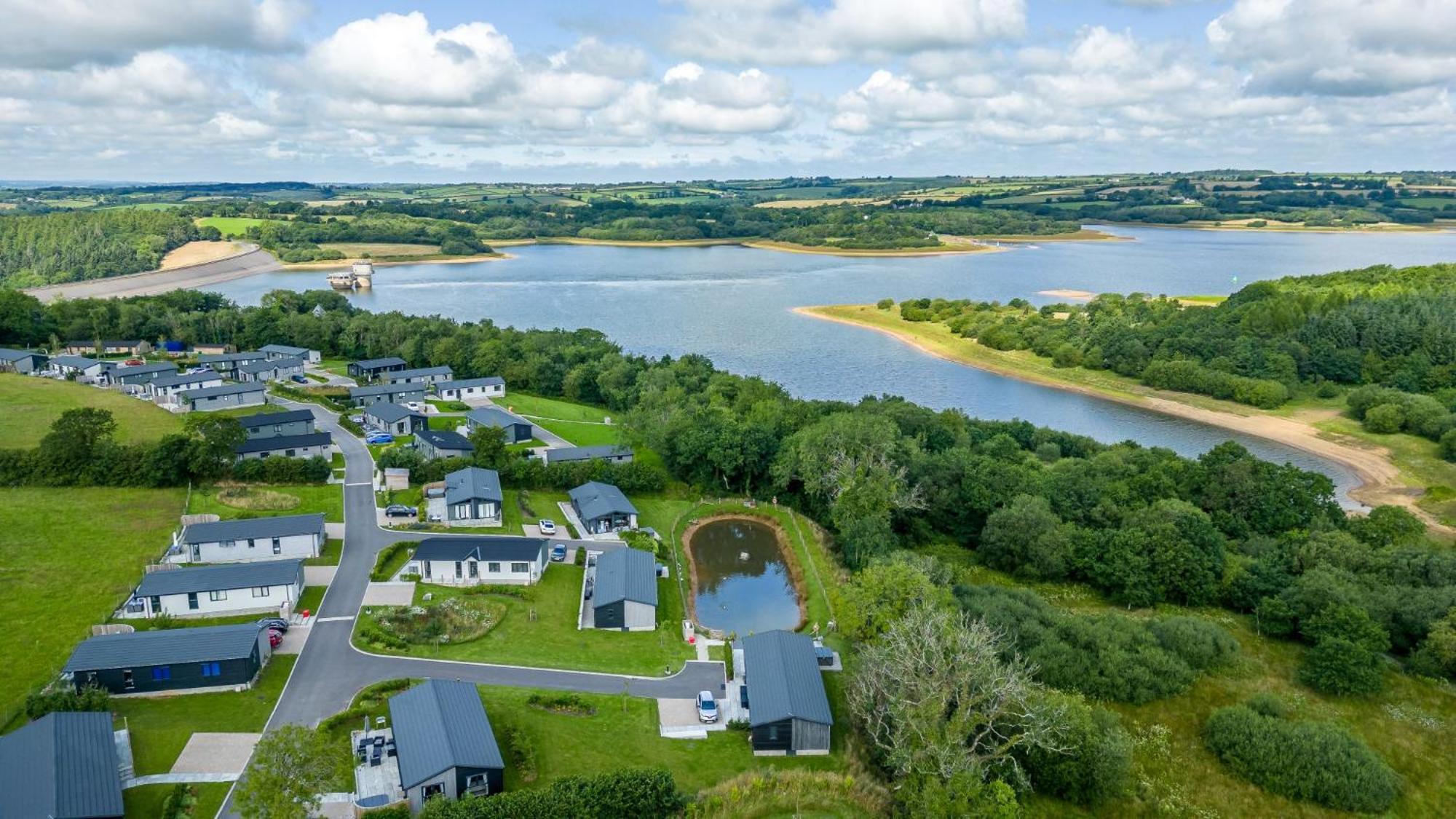 Lilac Lodge, 22 Roadford Lake Lodges Lifton Esterno foto